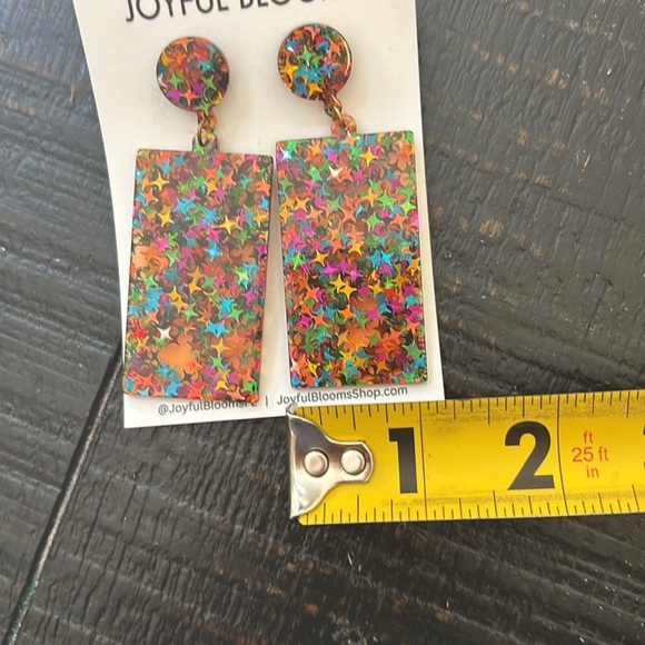🎈4 LISTINGS FOR $20 Multicolor Geometric Earrings |  Star Confetti Drop Earrings - Picture 3 of 4